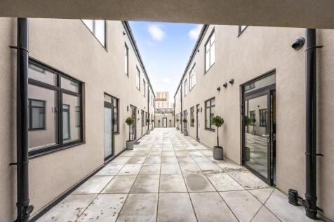 Old Shoreham Road, flat 1-007.JPG