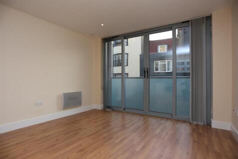 5, 2 St James&#39;s Street Mews Living Room (2).JPG