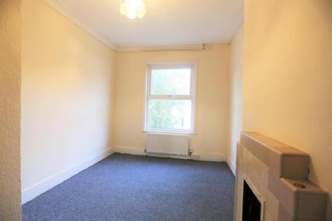 63 Preston Road (1).JPG