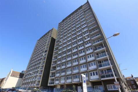 74 St James House External.JPG