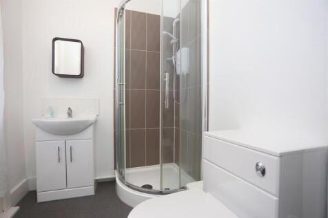 62 Palmeira Avenue new Bathrooms (2).JPG