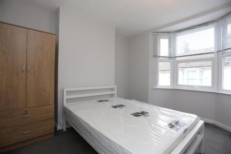 12 Inverness Road (1).JPG