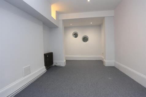 25 Margaret Street new (14).JPG