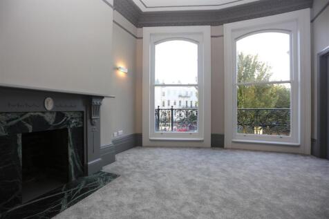 5, 29 Vernon Terrace Lounge2.JPG