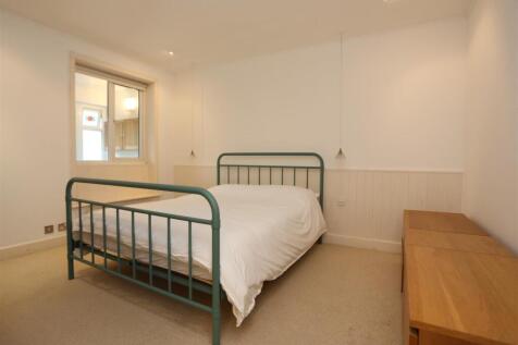 18 Langdale Rd (6).JPG