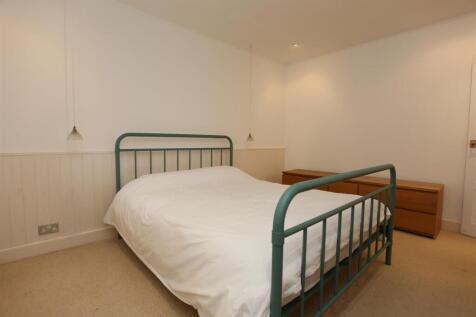 18 Langdale Rd (7).JPG