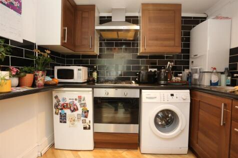 55b Tivoli Cres kitch.JPG