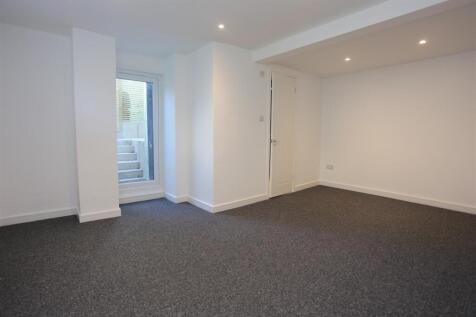 203 Elm Grove (10).JPG