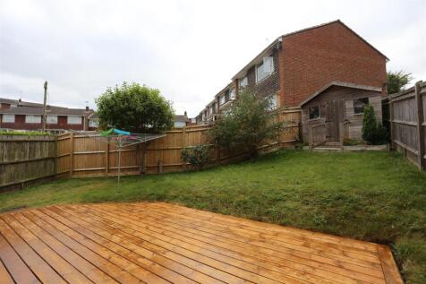 15 Standean Close Garden (3).JPG