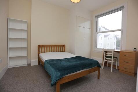 2, 5 Powis Rd new 2022  (4).JPG