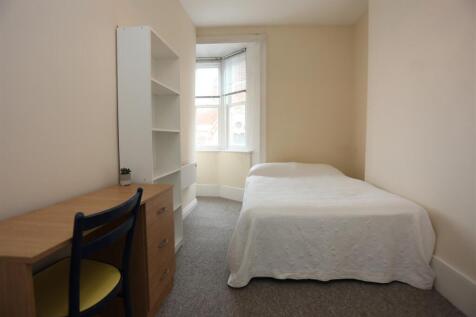 2, 5 Powis Rd new 2022  (3).JPG