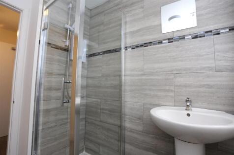 2, 5 Powis Rd new 2022  (6).JPG