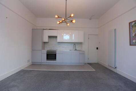 2a, 2 Preston Park Ave (10).JPG