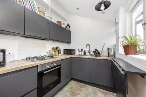 48B BRUNSWICK SQUARE (13).JPG