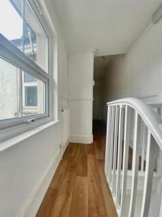 17 Ditch Rd satish.9.jpg