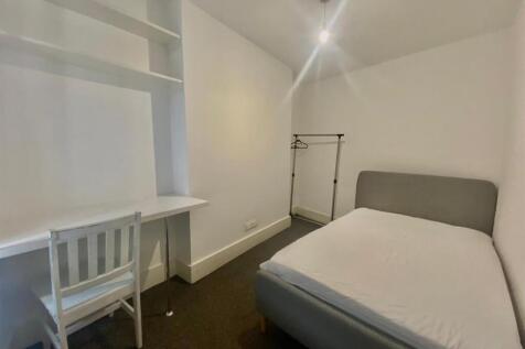 17 Ditch Rd satish.10.jpg