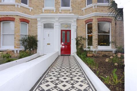 52 WALSINGHAM ROAD (9).JPG