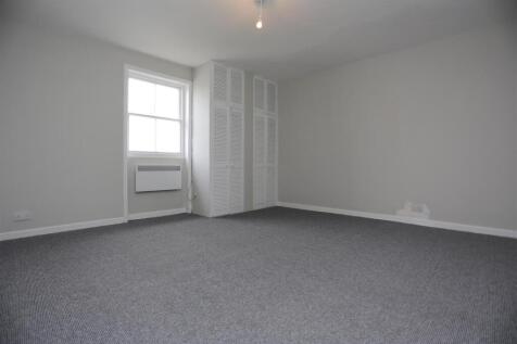 6, 1 Albert Rd room2.JPG