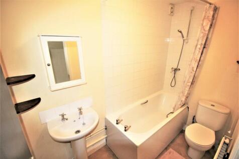 Heron bathroom.jpg