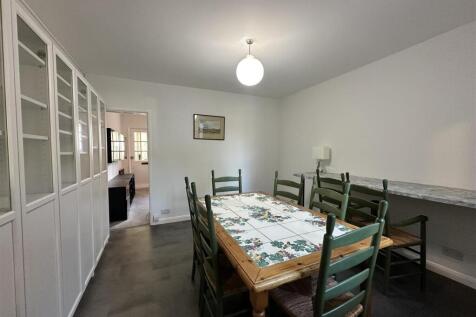dining room.jpg