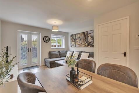 Kitchen /Diner/ Lounge