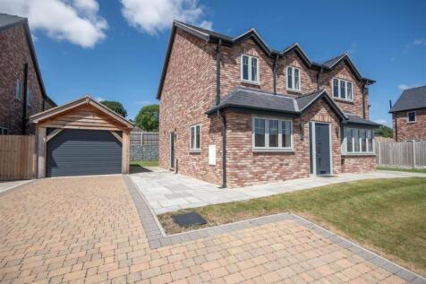9 Breidden View, Llansantffraid.jpg