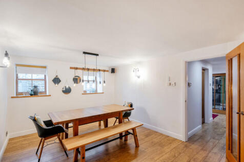 1365838-7-68ed034...