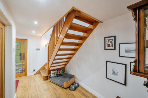 1365838-8-68ed035...