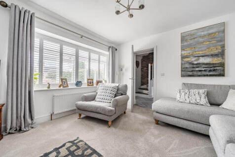 1365402-8-68e916f...