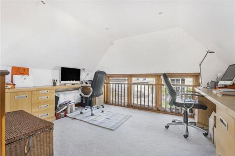 Annexe 1st Floor