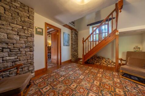 INNER HALLWAY