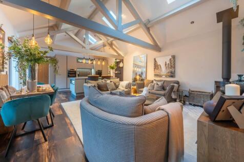 KITCHEN, DINING, LIVING AREA