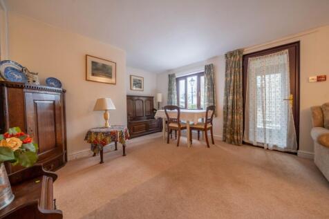 SITTING DINING AREA