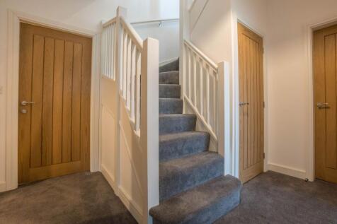 LOWER GROUND FLOOR HALLWAY