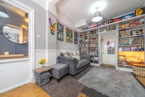 SITTING ROOM