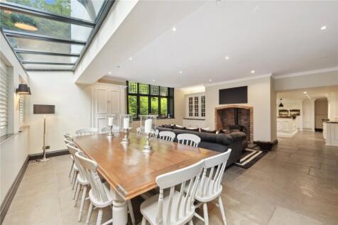 Dining/Family Room