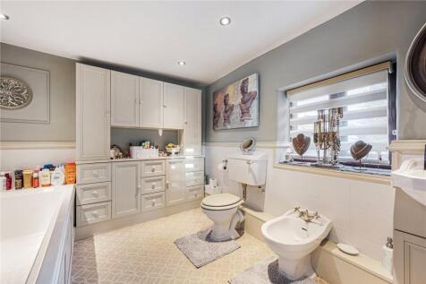 Master Ensuite