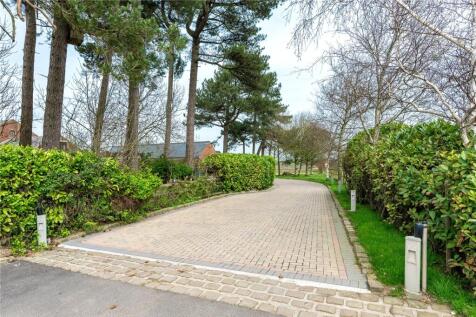 Driveway Entrance