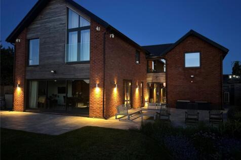 Rear Dusk Image