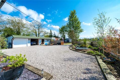 Garage &amp; Workshop