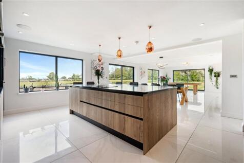 Kitchen/Living Space