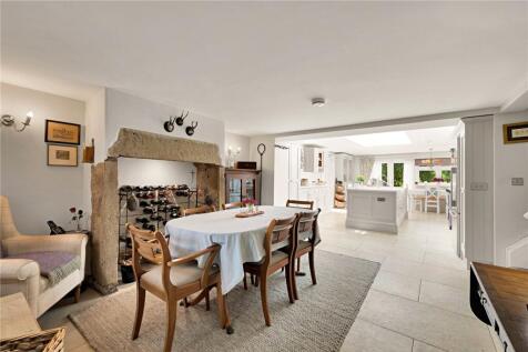 Dining/Kitchen