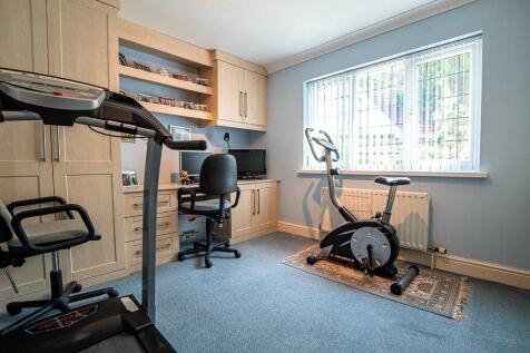 Study/ Bedroom
