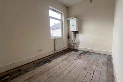 Front Bedroom 3