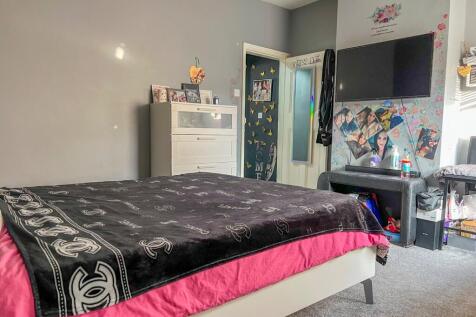 Rear Bedroom