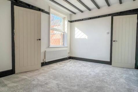 Sitting/Dining Room