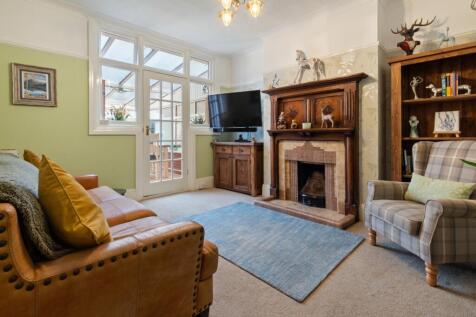 Dining/Sitting Room