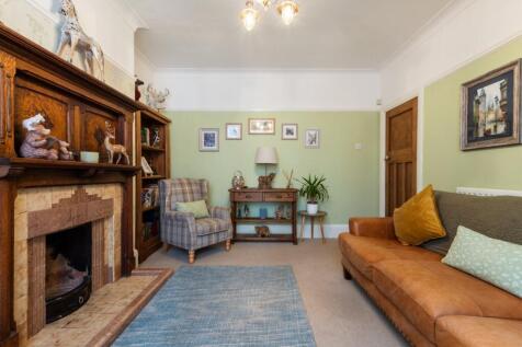 Dining/Sitting Room