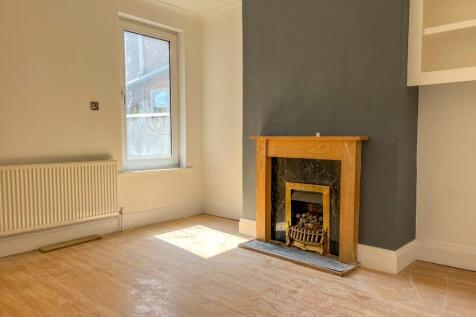 Sitting/Dining Room