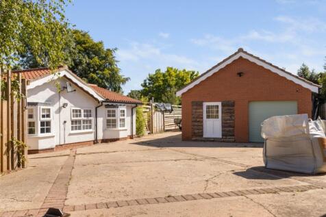 Garage/Parking